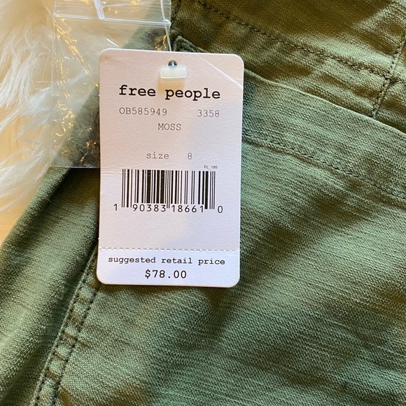 Free People Raw & Patched Shorts Moss - Picture 4 of 4